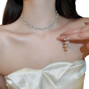 Conjunto de collar y pendientes de perlas de aleación de cobre Joya ligera de lujo para mujeres Accesorio elegante para bodas y fiestas 2