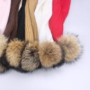 Conjunto de inverno para crianças com gorro e cachecol com pompons 1