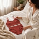Conjunto de lencería de mujer con bralette sin aros y braguitas de corte clásico de cintura baja 2