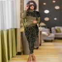 Conjunto de senhora com casaco de gola alta e fecho de correr curto e calças justas Padrão de leopardo Bolso canguru Poliéster 4
