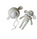 Conjunto infantil de gorro y oveja 1
