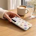 Coque en silicone pour Samsung Galaxy S24 avec motif de fleurs dessinées Protection de l'appareil photo Housse de téléphone Fleurs et feuilles 15