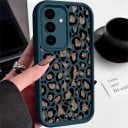 Coque en silicone pour Samsung Galaxy S26 avec motif léopard Cadre de protection pour l'appareil photo Bords surélevés Coque en silicone 18