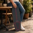 Cruiser skateboard S čiernym žíhaným vzorom Dĺžka 82,6 cm Protisklzový grip Rúžovofialový s oranžovými kolesami Na mesto a cyklotrasy 5