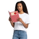Cuaderno con hojas en blanco sin líneas en un diseño de cuadros rojo y blanco con un tomate en la portada con 78 páginas para dibujar y anotaciones de diario 2