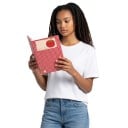Cuaderno con hojas en blanco sin líneas en un diseño de cuadros rojo y blanco con un tomate en la portada con 78 páginas para dibujar y anotaciones 2