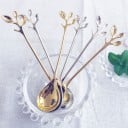 Cuillère à café avec feuilles décoratives pour le café et le thé Poignée terminée par une petite branche Design élégant Bol arrondi Longueur 3