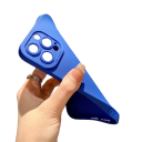 Custodia in silicone opaco con protezione per obiettivo per iPhone 15 1