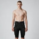 Czarne motokrosowe krótkie spodenki do kolan z twardymi ochraniaczami ud i wyściełanymi ochraniaczami bioder z szerokim elastycznym pasem unisex 4