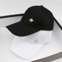 Dame cap med gyldent pryd i form af en bi Enkel baseball cap lavet af bomuld og polyester med buet skygge 3