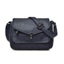 Dame crossbody taske med klap og metalspænde Læder og polyester Dimensioner 25 x 20 x 12 cm Baglomme med lynlås Rem med spænde 4