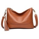 Dame crossbody taske med lynlås og frynse Lommer med lynlås bagpå og indeni Blød grained ægte læder Mål 26 x 19 x 10 cm 2
