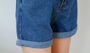 Dame denimshorts med bælte 4