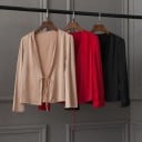 Dame elegant bluse med vbinding i midten Dybt V-udskæring Lange udvidede ærmer Glat overflade Kortere længde Polyester 4