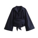 Dame elegant skjorte med krave og lange ærmer Stilfuld kimono med sløjfe i taljen Ensfarvet bluse med knapper lavet af let polyester 10