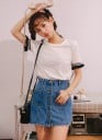 Dame kort denim nederdel med knapper foran Høj talje A-formet snit To forlommer Retro stil Til afslappet og sporty tøj 2