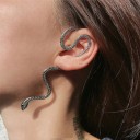 Dame ørering i slangeform med bølget krop og små sten Bøjet bue over den øverste kant af øret Bijouteri metal 8