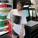 Dame oversized T-shirt med print 2