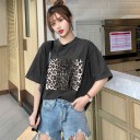 Dame oversized T-shirt med print 3