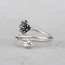 Dame ring med blomst D2228 4