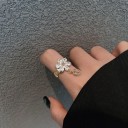 Dame ring med blomst D2902 2