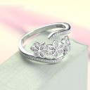 Dame ring med blomster D2479 3