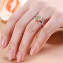 Dame ring med en bi D2952 5