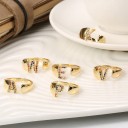 Dame ring med et alfabetbogstav D2441 6