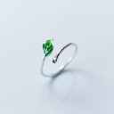 Dame ring med et blad 1