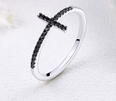 Dame ring med kors D1221 1