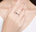 Dame ring med kors D1221 3