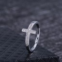Dame ring med kors D1330 3