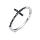 Dame ring med kors D1688 1