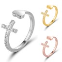 Dame ring med kors D2391 4