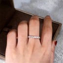 Dame ring med zirkoner 4