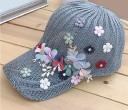 Dame strikket kasket dekoreret med tekstilblomster, perler og sten Baseball kasket lavet af bomuld og hør Til hovedomkreds 55 til 59 cm 4