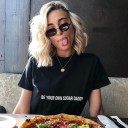 Dame-T-shirt med A73-inskription 1