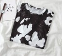 Dame t-shirt med pletter 1