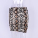 Dame tætsiddende mini skirt med slange mønster Brun-beige tryk Høj talje Tætsiddende snit Polyester materiale Til hverdag og aften 2