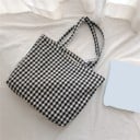 Dame taske med ternet mønster i bomuld og lærred. Rummelig indkøbstaske med to lange håndtag. Mål 40 x 26 x 9 cm 1