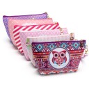 Dame toilettaske med uglemotiv Lynlås med håndledsrem Polyester og bomuld 21,5 x 12,5 x 7 cm Til tasken 9
