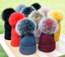Dame vinterhue med pompon Charlotte 1