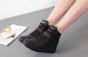 Dame vintersneakers Hoops med pels J2437 4