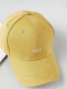 Damen Baseballcap mit gesticktem Hello-Schriftzug Baumwoll-Baseballmütze mit gestepptem Schirm Metallschnalle auf der Rückseite Kopfumfang 7