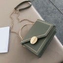 Damen Crossbody Tasche mit asymmetrischer Klappe und rundem Metallgriff Kettenriemen Dekorative Einfassung PU Leder 19 x 15 x 7 cm 3