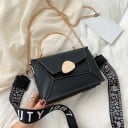 Damen Crossbody Tasche mit rundem metallischen Griff Kette und breitem Textilriemen Klappe mit goldener Verzierung PU-Leder 20 x 13 x 8 cm 1