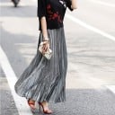 Damen lange plissierte Rock mit metallischem Glanz Geraffter elastischer Bund Feine Falten Fließender Schnitt Material Polyester 7