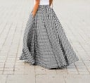 Damen langer Rock mit feinem karierten Muster und hohem Bund Weiter geraffter Schnitt mit Taschen Maxi Länge bis zu den Knöcheln Polyester 3