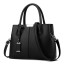 Damen-Lederhandtasche M790 1