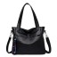 Damen-Lederhandtasche M819 1